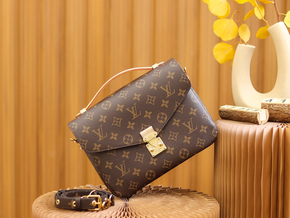 Bag Louis vuitton Metis