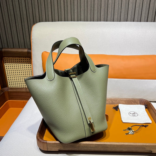 Hermès