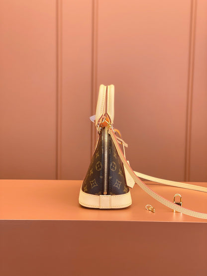 Louis Vuitton Alma