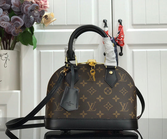 Bag Louis vuitton ALMA