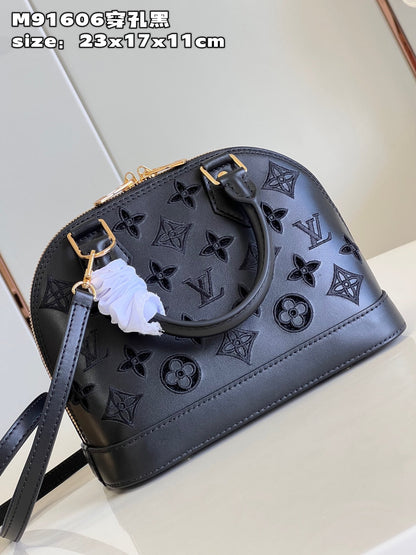Bag Louis vuitton ALMA