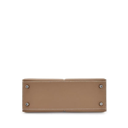Hermès
Etoupe Swift Padded Kelly 25 Palladium Hardware, 2022