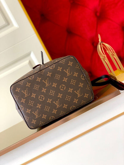 Bag Louis vuitton  NÉONOÉ