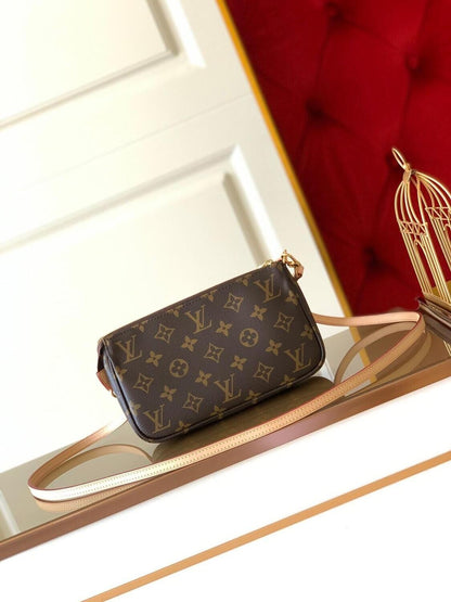 LOUIS VUITTON POCHETTE ACCESSOIRES NM