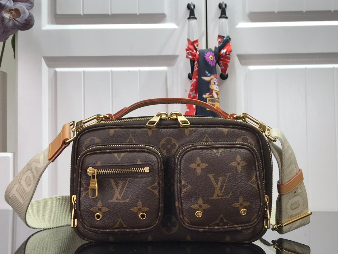 Bag Louis vuitton UTILITY