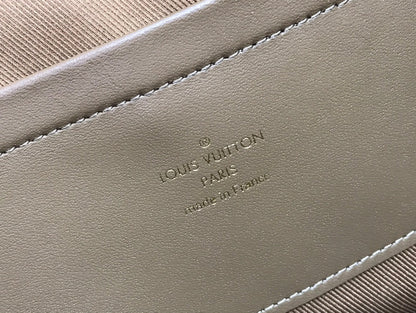 Bag Louis vuitton UTILITY